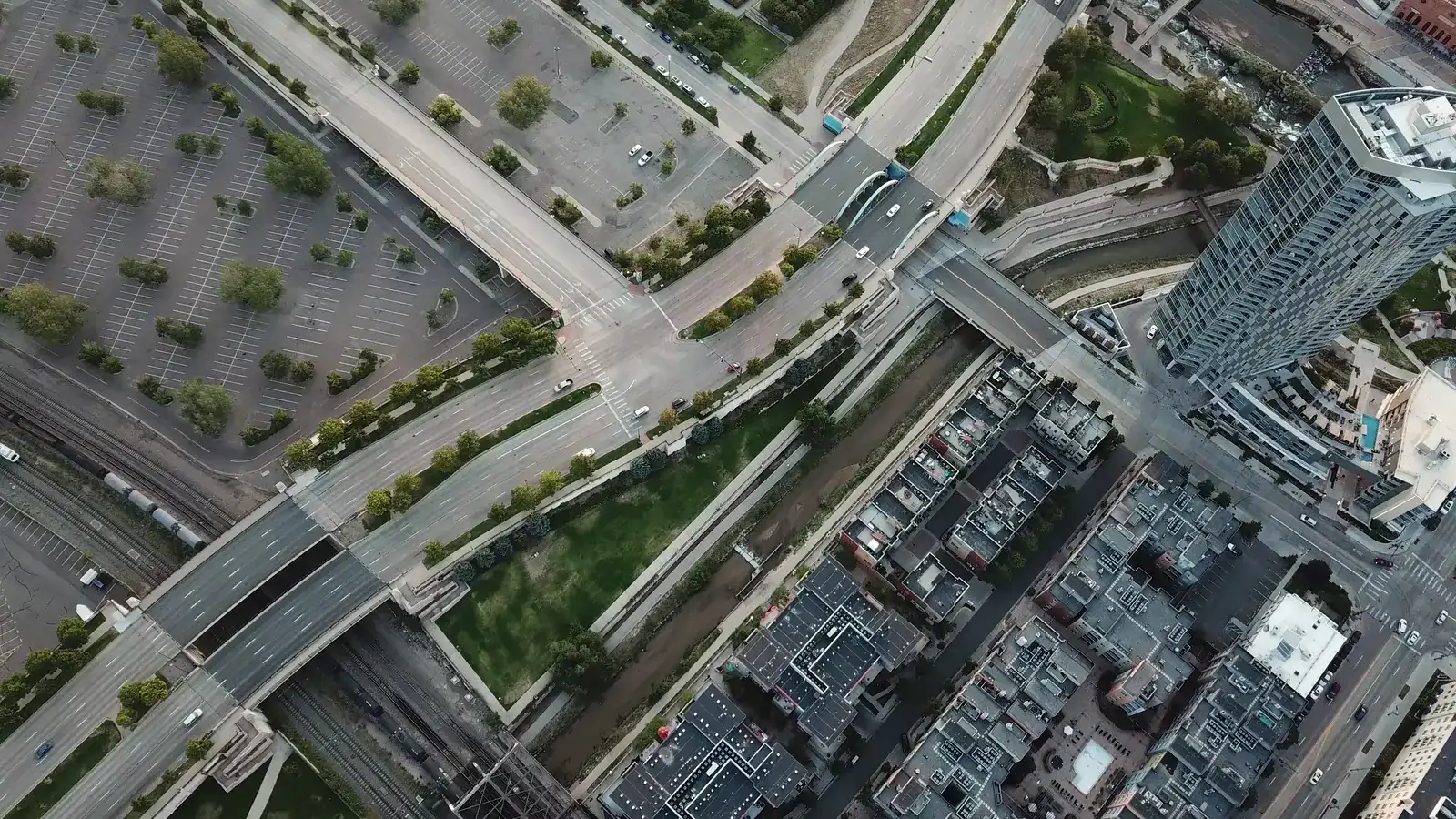 Overhead view of traffic moving along the Cherry Creek corridor